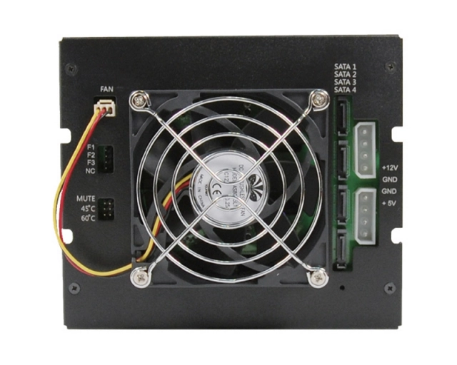 CHIEFTEC CMR-3141SAS 4 x 3.5 inča ili 4 x 2.5 inča SATA crna fioka za hard disk 